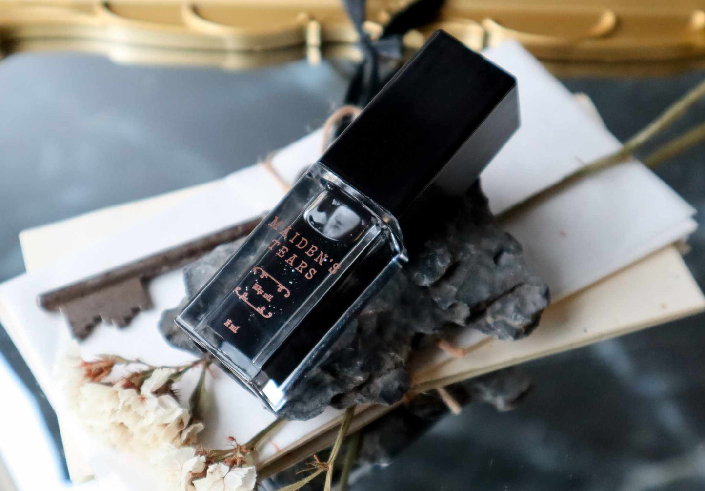 Lady Maria 🖤 Maiden's Tears - Healing lip oil