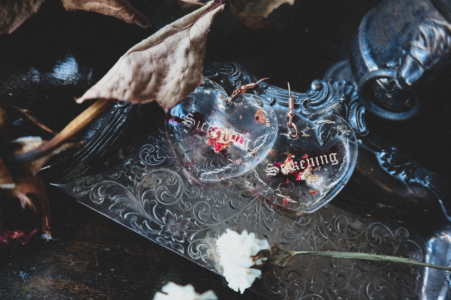 Heart barbwire earrings